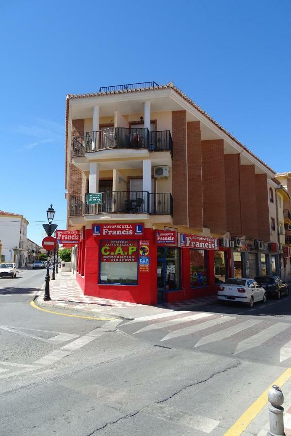 Alojamientos Turisticos La Palmera Cullar Vega Exterior foto